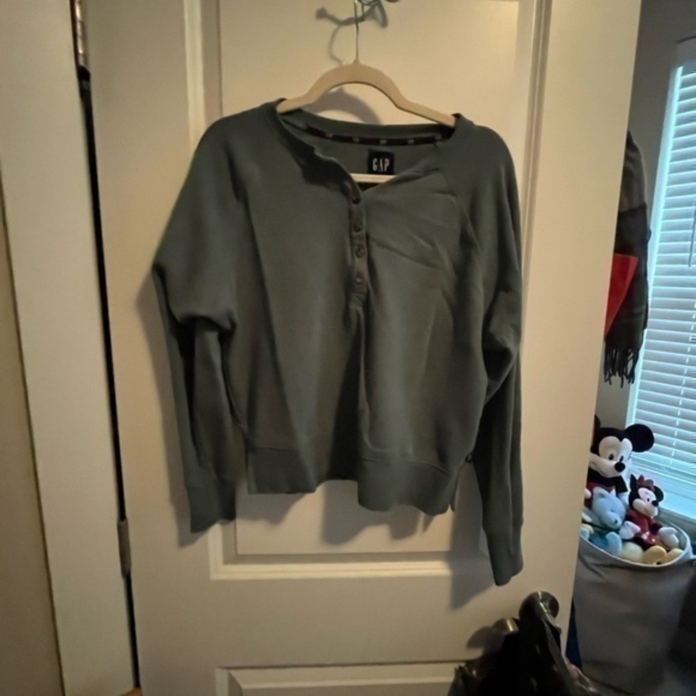 Gap teal button up